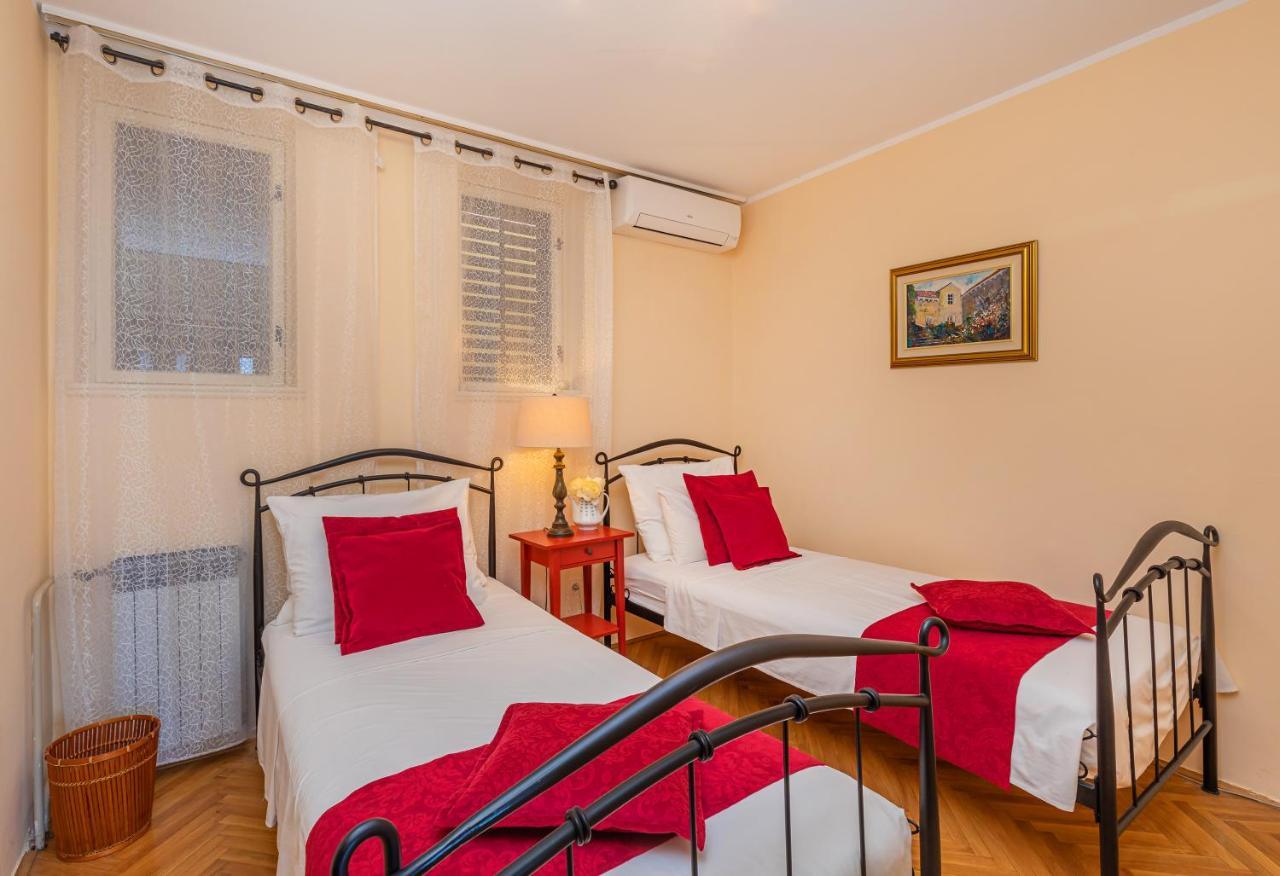 Apartment Big One Дубровник Экстерьер фото